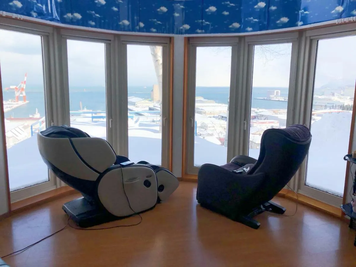 逸居&海音#200平方海景别墅#小樽步行街浪漫街附近#可以免费停放1台车#房间配有空调#暖气 Otaru